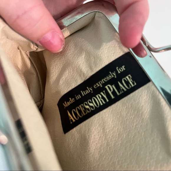 Italian Vintage Kisslock Small Bag - Picture 3 of 3